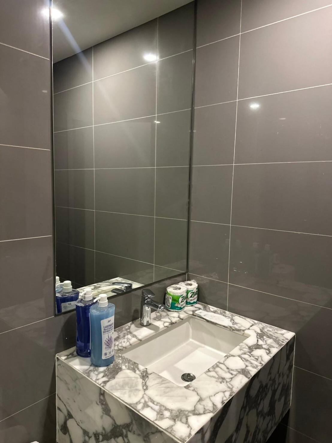 Apartment 1 Bedroom At Q Chidlom Bangkok